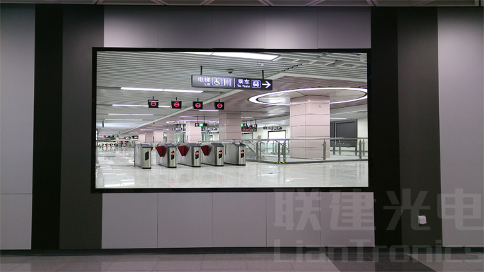 聯(lián)建光電LED顯示屏添彩深圳最美11號線